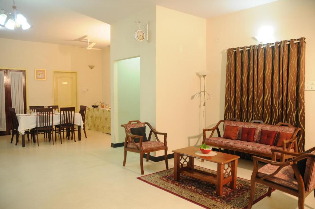 צ'נאי Executive Comfort Alwarpet מראה חיצוני תמונה